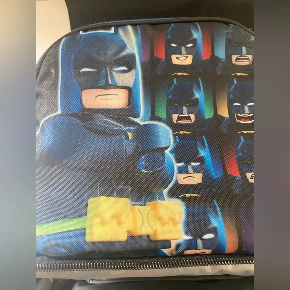 Lego Batman, lunch bag…adorable ☺️